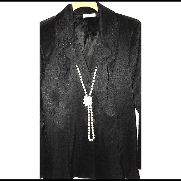 🔥Beautiful stunning blazer w/ metallic threads - Picture 1 of 3